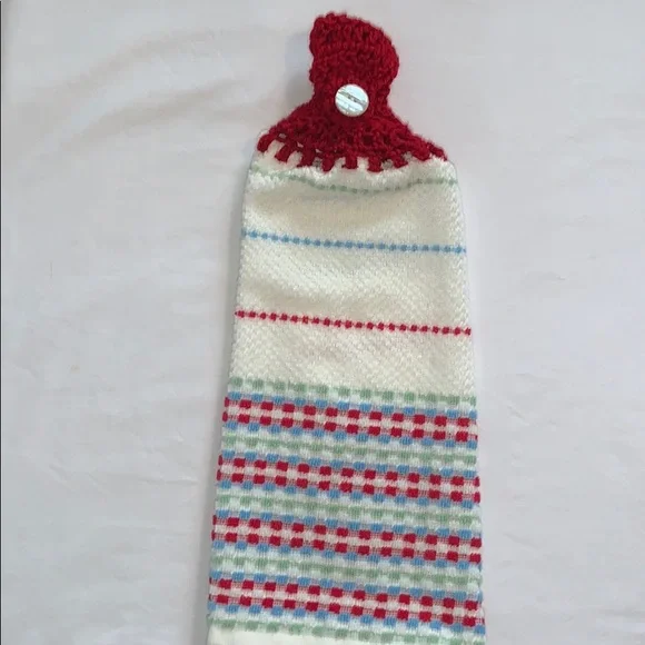 Hand Crafted Pioneer Woman Crochet Top Hanging Kitchen or Bathroom Hand Towels - Picture 2 of 3